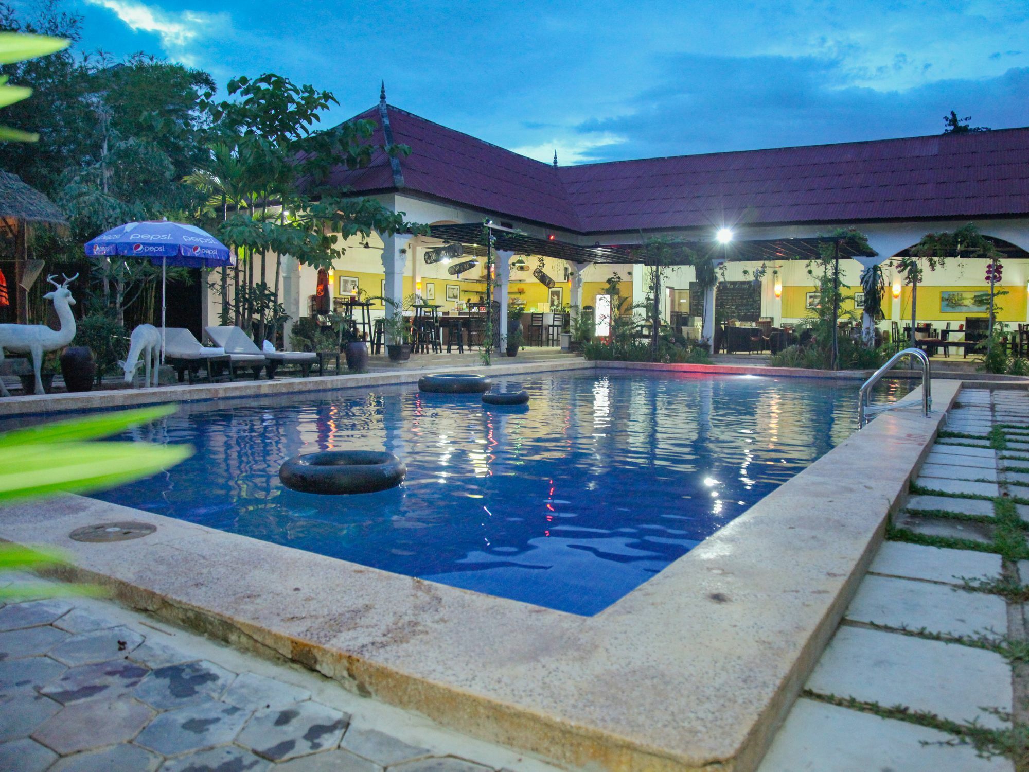 Lotus Lodge Siem Reap Buitenkant foto